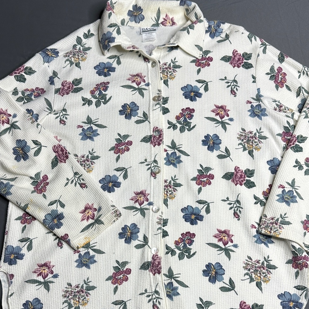 Vintage 90s Basic Editions Women's Floral Button Down Shirt Pearlized Buttons